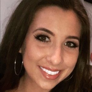 Meet your Posher, Zoe